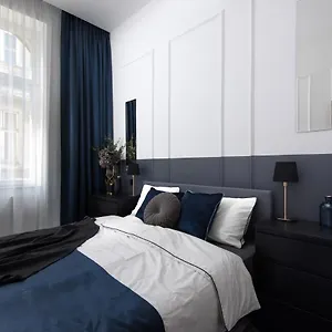 Holló 3 Bedroom Downtown Apartamento